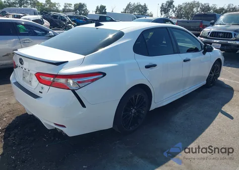 2020 Toyota Camry Se Nightshade Edition z USA, uszkodzony, nr VIN 4T1G11AK7LU323925